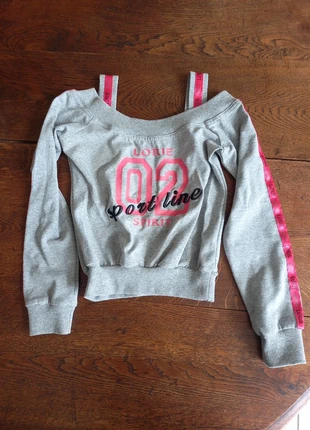 Sweat Lorie, marque: Lorie, état: Très bon état, taille: 10 ans / 140 cm, 7,00 €, 8,05 € Protection acheteurs incluse