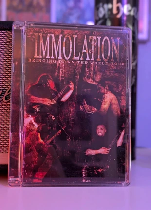 DVD immolation - bringing down the World tour, estado: Muy bueno, 9,80 €, 10,99 € Protección al comprador incluida