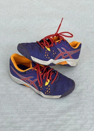 chaussures de tennis fille, marque: Asics, état: Bon état, taille: 34, 10,00 €, 11,20 € Protection acheteurs incluse