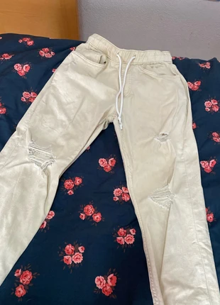Pantalon cargo beish, marca: Bershka, estado: Novo sem etiquetas, tamanho: XS, €6.00, €7.00 inclui Proteção do Comprador