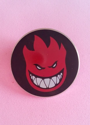 Spitfire Logo Pin Metal Badge Pins, marca: Collection, estado: Muy bueno, 6,00 €, 7,00 € Protección al comprador incluida