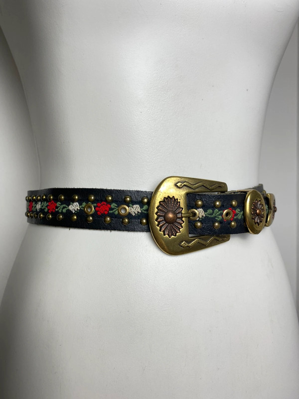 Vintage Leather Belt with Floral Embroidery and Brass Buckle