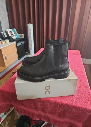 Bottines Pull & Bean, merk: Pull & Bear, staat: Heel goed, maat: 42, € 30,00, € 32,20 inclusief Kopersbescherming