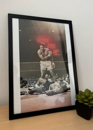 Muhammad Ali Never Give Up Framed Poster, brand: muhammad ali, condizioni: Nuovo con cartellino, €15.00, €16.45 include la Protezione acquisti