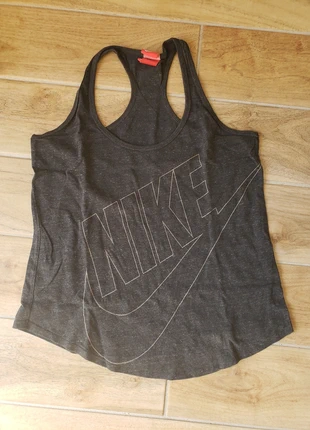 Débardeur Nike, marke: Nike, zustand: Gut, größe: M / 38 / 10, 3,00 €, 3,85 € inklusive Vinted-Käuferschutz