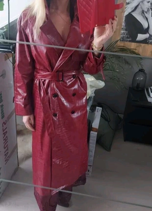 Red reptile-look belted trench, brand: Vintage Dressing, condizioni: Ottime, taglia: S / IT 40 / EU 36, €87.00, €92.05 include la Protezione acquisti