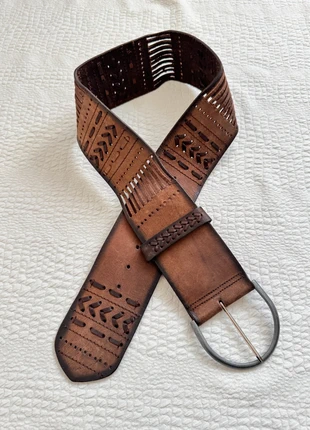 Vintage y2k Brown Tooled Genuine Leather Wide Women's Belt, brand: Vintage, condition: Very good, size: 34 inches, £12.00, £13.30 includes Buyer Protection