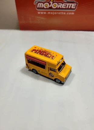 Camionnette Magasin Majorette "Le Cirque Pinder" - Jaune et Rouge - Série Publicitaire Vintage, marke: Majorette, zustand: Sehr gut, größe: Frühchen, bis 44, 2,50 €, 3,33 € inklusive Vinted-Käuferschutz