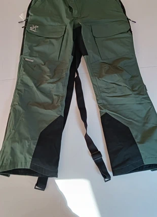 Pantaloni da sci Revolution Race, marca: RevolutionRace, estado: Muito bom, tamanho: L, €59.00, €62.65 inclui Proteção do Comprador