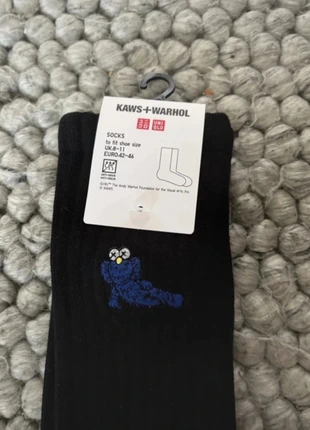 Kaws - Warhol sokken zwart, marque: Kaws, état: Neuf avec étiquette, taille: M | 43–46, 12,50 €, 13,83 € Protection acheteurs incluse