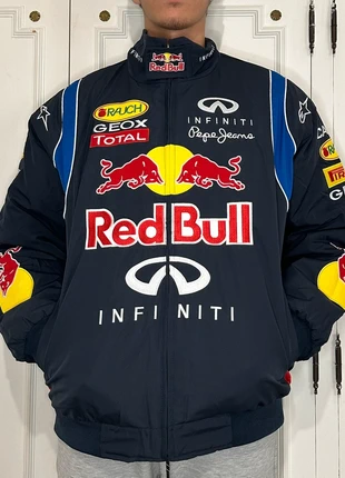 Veste neuve Red Bull Racing vintage - Taille XXL, merk: Red Bull, staat: Nieuw met prijskaartje, maat: XXL, € 54,99, € 58,44 inclusief Kopersbescherming