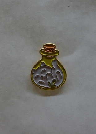 Pin’s Chat dans la Bouteille, zustand: Sehr gut, 2,50 €, 3,33 € inklusive Vinted-Käuferschutz