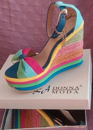 Sandali zeppa Ra, marque: Donna Moda, état: Neuf avec étiquette, taille: 40, 10,00 €, 11,20 € Protection acheteurs incluse