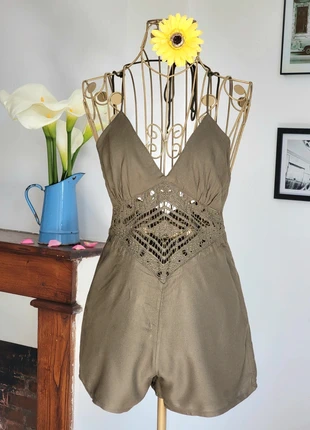 Combishort à broderies, épaules dénudées et dos nu taille XS/34, marca: Pull & Bear, estado: Muy bueno, tamaño: XS / 34 / 6, 5,00 €, 5,95 € Protección al comprador Pro incluida