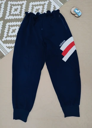 Jogger Azul Marino Adidas, marca: adidas, estado: Bueno, tamaño: L, 15,00 €, 16,45 € Protección al comprador incluida