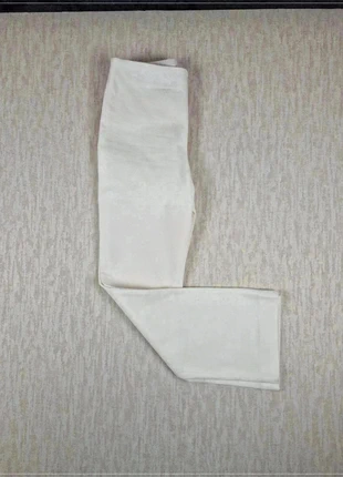 Pantalon écru ARKET taille 38 – coupe droite, marque: ARKET, état: Très bon état, taille: M / 38 / 10, 38,00 €, 40,60 € Protection acheteurs incluse