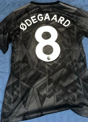 Maglia Arsenal Odegaard, marke: adidas, zustand: Sehr gut, größe: S, 25,00 €, 26,95 € inklusive Vinted-Käuferschutz