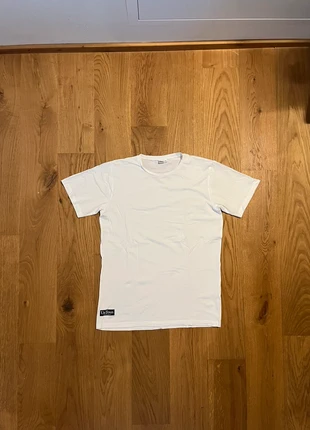 T-shirt bianca, brand: I Do, condizioni: Nuovo senza cartellino, taglia: XXL, €20.00, €21.70 include la Protezione acquisti