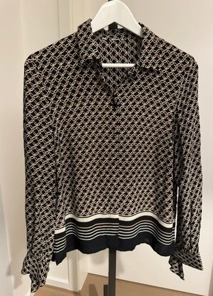 Blouse fluide Zara, marque: Zara, état: Très bon état, taille: S / 36 / 8, 13,00 €, 14,35 € Protection acheteurs incluse