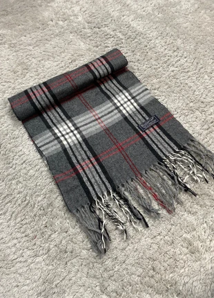 Echarpe Burberry en laine d’agneau vintage 2yk avec monogramme à carreau gris blanc noir / EB20, brand: Burberry, condizioni: Ottime, €35.00, €37.45 include la Protezione acquisti