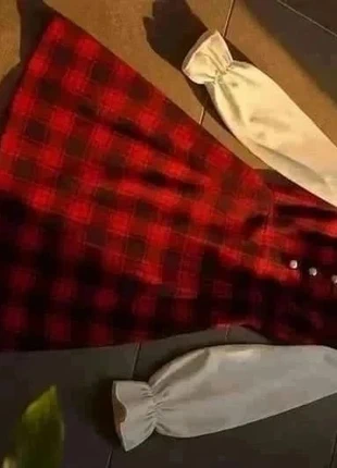 Robe Écolière Carreaux Rouges – Preppy / Y2K / Automne / Cute, merk: Vintage Dressing, staat: Heel goed, maat: M, € 37,99, € 40,59 inclusief Kopersbescherming Pro