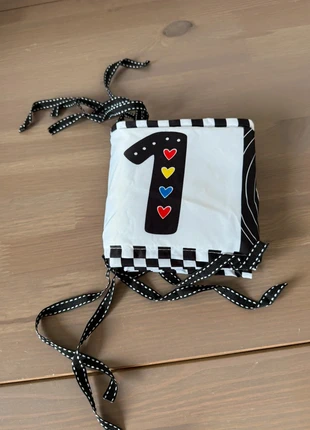 Livre d'Activités pour Bébé, zustand: Neu, größe: Einheitsgröße, 6,00 €, 7,00 € inklusive Vinted-Käuferschutz