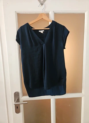 Dunkelblaue Bluse, marque: H&M, état: Très bon état, taille: S / 36 / 8, 2,00 €, 2,80 € Protection acheteurs incluse