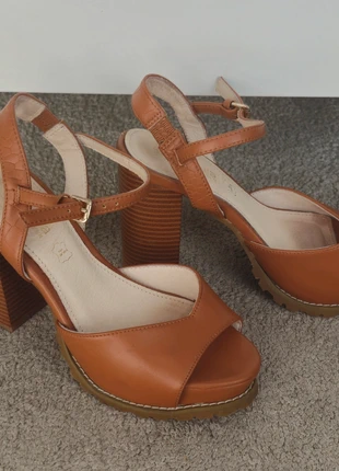 Sandalias 👡 Fórmula Joven Camel, brand: Fórmula Joven, condizioni: Ottime, taglia: 36, €10.99, €12.24 include la Protezione acquisti