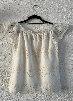 Chique beige kant Shirt Off-shoulder mogelijk, merk: Adiva, staat: Nieuw zonder prijskaartje, maat: S / 36 / 8, € 9,00, € 10,15 inclusief Kopersbescherming