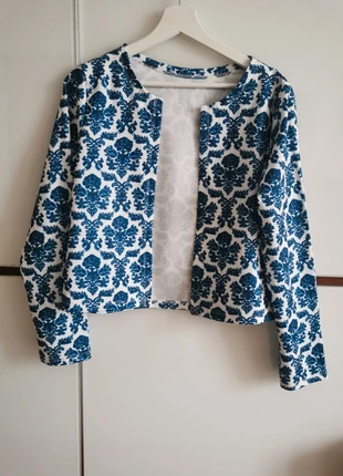 Giacca floreale NUOVA - Taglia M, condizioni: Nuovo senza cartellino, taglia: M / IT 42 / EU 38, €12.00, €13.30 include la Protezione acquisti