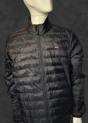 Levi’s Performance Doudoune Thermore Noire M Homme Logo Patch Streetwear, merk: Levi's, staat: Heel goed, maat: M, € 39,90, € 42,60 inclusief Kopersbescherming