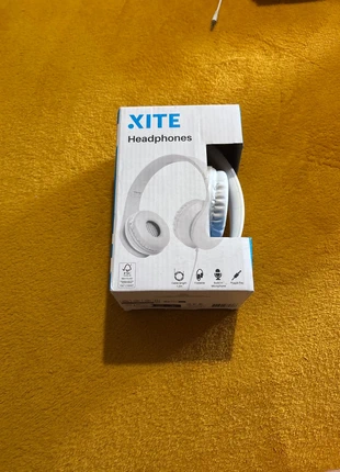 Casque audio blanc – confort & qualité sonore 🎶, merk: Headphones, staat: Nieuw met prijskaartje, € 13,00, € 14,35 inclusief Kopersbescherming