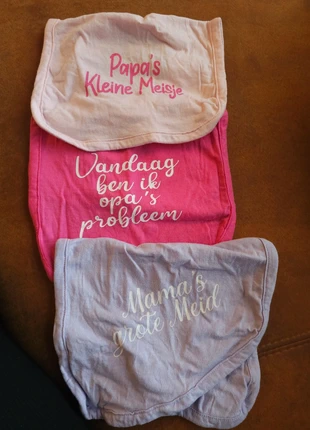 3 slabbers, merk: Bakkaboe, staat: Nieuw zonder prijskaartje, € 1,00, € 1,75 inclusief Kopersbescherming