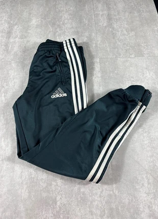 Jogging Adidas – Taille 12 ans / garçon – bon état, brand: adidas, condition: Good, size: 12 years / 152 cm, €14.00, €15.40 includes Buyer Protection