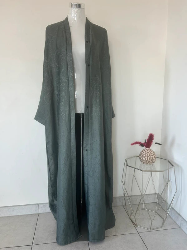 Robe verte émiratie grande taille neuve - photo numéro 2