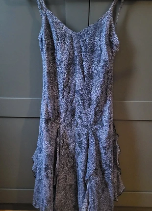 AMISU Trägerkleid mit Zipfelsaum – ca. Gr. 36, marke: Amisu, zustand: Sehr gut, größe: S / 36 / 8, 7,00 €, 8,05 € inklusive Vinted-Käuferschutz