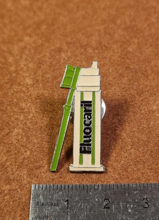 Pin’s ancien vintage – Fluocaril, merk: fluocaril, staat: Heel goed, € 3,00, € 3,85 inclusief Kopersbescherming