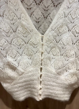 Pull/gilet modèle Dee Dee Sézane, marque: Sézane, état: Très bon état, taille: M / 38 / 10, 80,00 €, 84,70 € Protection acheteurs incluse