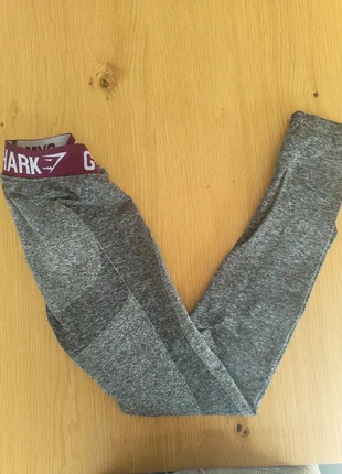 Legging gymshark XS, marke: Gymshark, zustand: Sehr gut, größe: XS / 34 / 6, 7,99 €, 9,09 € inklusive Vinted-Käuferschutz