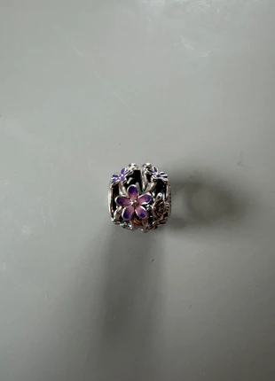 Pandora Openwork Purple Daisy Charm, brand: Pandora, condition: Very good, £25.00, £26.95 includes Buyer Protection