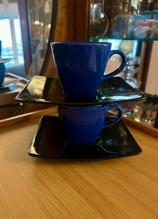 Lot de 2 Tasses à Cappuccino Vintage + Sous-Tasses Rectangulaires – Noir & Bleu, marque: Vintage Boutique, état: Très bon état, 12,00 €, 13,30 € Protection acheteurs incluse
