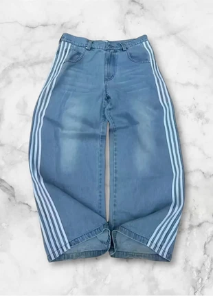 Jean bleu clair à bandes blanches taille M style y2k vintage streetwear oversize casual, marke: y2k, zustand: Sehr gut, größe: M, 50,00 €, 53,20 € beinhaltet Vinted-Käuferschutz Pro