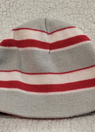 Gorro reversible rojo y de rayas infantil, merk: Nike, staat: Heel goed, maat: 3-5 jaar, 53 cm, € 3,00, € 3,85 inclusief Kopersbescherming