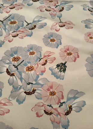 Tissu satin de polyester, marque: TISSU, état: Très bon état, 3,00 €, 3,85 € Protection acheteurs (Pro) incluse