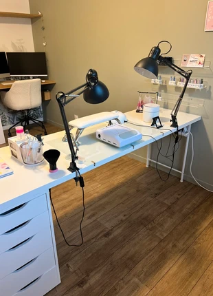 Bureau avec vitre en verre, marque: IKEA, état: Très bon état, 120,00 €, 126,70 € Protection acheteurs incluse