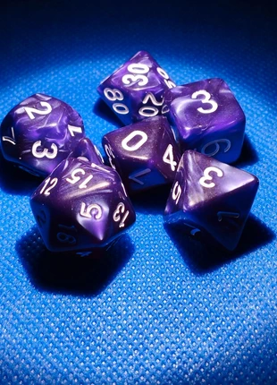 Jeu de dés pour jeux de figurines et de rôles type Donjons et dragons, condition: New without tags, €4.00, €4.90 includes Buyer Protection