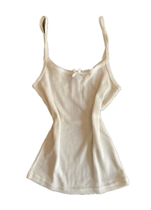 coquette white top, marque: Local, état: Très bon état, taille: XS / 34 / 6, 5,00 €, 5,95 € Protection acheteurs incluse