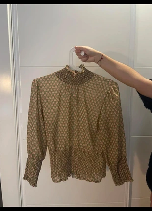 Conjunto verde falda y blusa mercadillo de Majadahonda, marca: Local, estado: Novo sem etiquetas, tamanho: M / 38 / 10, €18.00, €19.60 inclui Proteção do Comprador