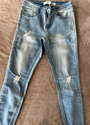 Jean troué vintage bleu, marque: Denim Co, état: Très bon état, taille: M / 38 / 10, 7,70 €, 8,79 € Protection acheteurs incluse