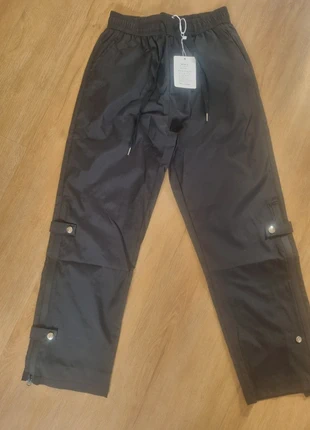 Broek, merk: Asian, staat: Nieuw met prijskaartje, maat: S / 36 / 8, € 5,00, € 5,95 inclusief Kopersbescherming